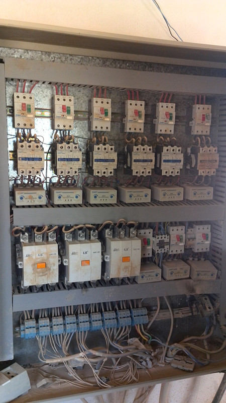 采購顎式破碎機(jī)易損件一批產(chǎn)品圖片