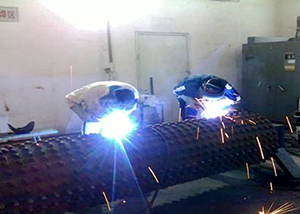 神東煤炭集團(tuán)選煤廠原煤破碎機(jī)齒輥補(bǔ)焊節(jié)約百萬(wàn)多