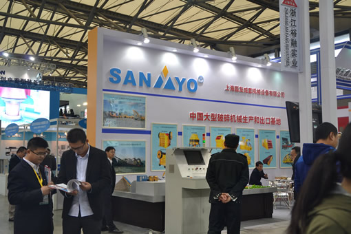 上海磊友成套機(jī)械設(shè)備有限公司寶馬展展臺(tái)