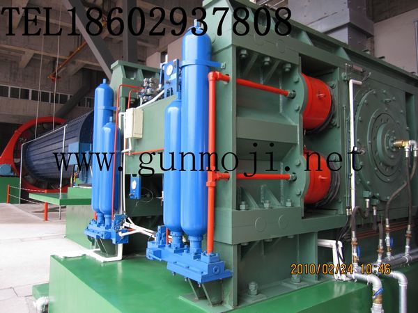 礦用輥壓機(jī)產(chǎn)品圖片