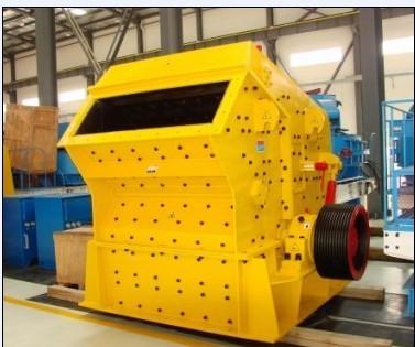 供應(yīng)礦石粉碎機(jī)，工業(yè)磨粉機(jī)，反擊式破碎機(jī)產(chǎn)品圖片