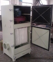 振打扁布袋抽屜式移動集塵機產(chǎn)品圖片