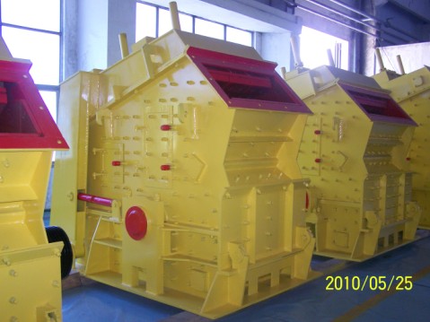 反擊破/反擊式破碎機/上海反擊式破碎機/上海路橋反擊式破碎機產(chǎn)品圖片