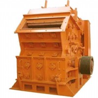 銘鑫重工機(jī)械反擊式破碎機(jī)設(shè)備