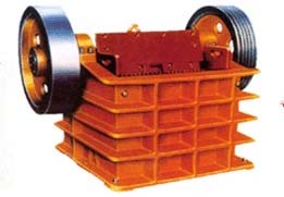 鄭州銘達重工機械制砂生產線用的鄂式破碎機(細破)產品圖片