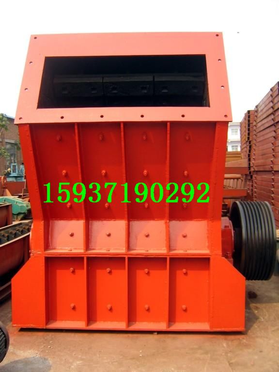 鑫順重型破碎機(jī)，石灰石重型錘式破碎機(jī)產(chǎn)品圖片