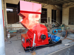 S供應行業(yè)推薦設備，菏澤金屬破碎機產品圖片