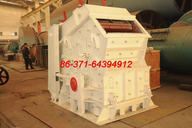 2012新型金屬硅破碎機設(shè)備產(chǎn)品圖片