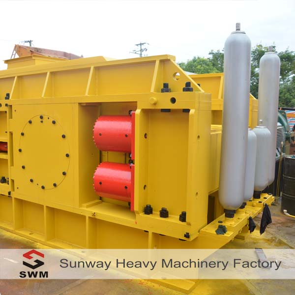 重型機(jī)械-上海山磊-高效復(fù)合式破碎機(jī)產(chǎn)品圖片