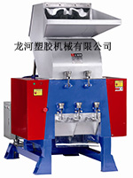 供應(yīng)龍河飲料瓶粉碎機(jī)/塑料瓶粉碎機(jī)/粉碎機(jī)產(chǎn)品圖片