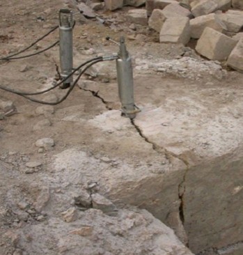 水晶礦無(wú)炸藥開(kāi)采設(shè)備，液壓靜爆機(jī) 