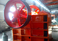 供應(yīng)鄭州威力特粗破，顎式破碎機產(chǎn)品圖片