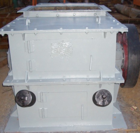 環(huán)錘式破碎機產(chǎn)品圖片