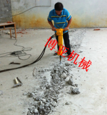 供應廣西柳州手持液壓鎬 破碎鎬 廠家直銷批發(fā)價格