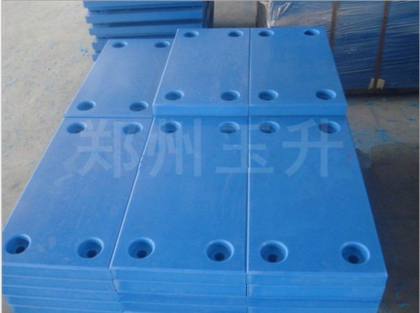 破碎機配件材料是關鍵