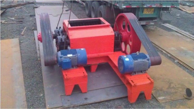 分級破碎機(jī)產(chǎn)品圖片