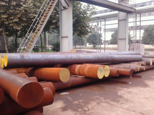 9Cr2Mo活塞桿SB81、9Cr2Mo矯直輥 9Cr2Mo臺階軸 破碎機(jī)軸產(chǎn)品圖片