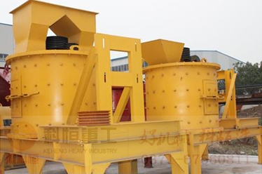 復(fù)合式破碎機簡單合理、成本低產(chǎn)品圖片