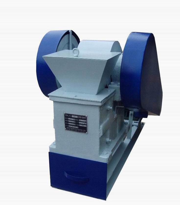 密封型顎式破碎機(jī)產(chǎn)品圖片