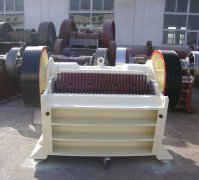 PEX250x1000顎式破碎機(jī)，細(xì)碎顎式碎石機(jī)設(shè)備產(chǎn)品圖片