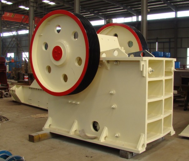 坤克PE顎式破碎機(jī)性價(jià)比高產(chǎn)品圖片