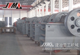 破石機(jī)器 鄂式破碎機(jī) 礦山首破設(shè)備產(chǎn)品圖片