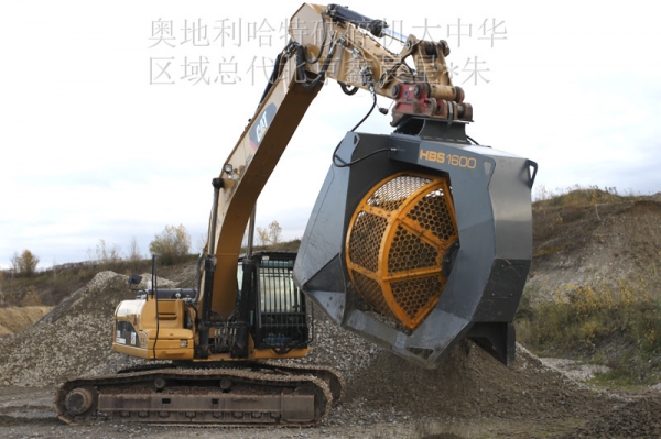 裝在挖機(jī)上的篩分機(jī)尋求全國代理產(chǎn)品圖片