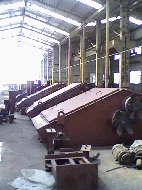 供應(yīng)師大普鋼ZKS直線篩