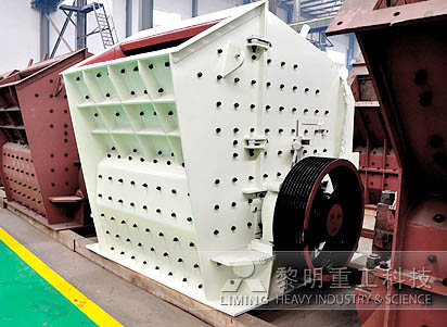 時產(chǎn)300噸石子生產(chǎn)線破碎機配置價