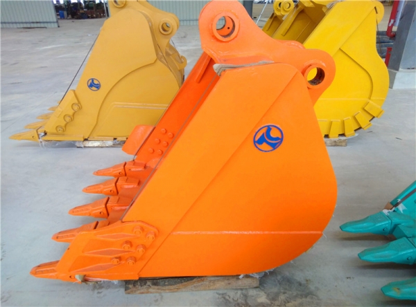 挖掘機(jī)巖石斗、挖掘機(jī)加強(qiáng)斗、挖掘機(jī)標(biāo)