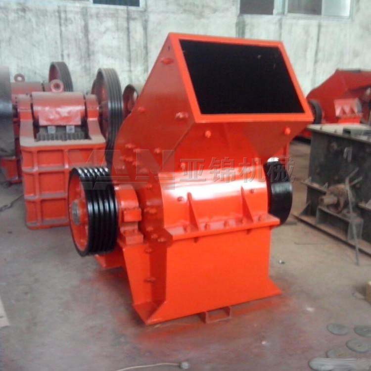 挑選適用的高質(zhì)量破碎機(jī)錘頭產(chǎn)品圖片