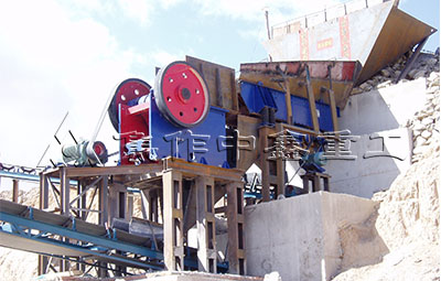 PE型顎式破碎機(jī)