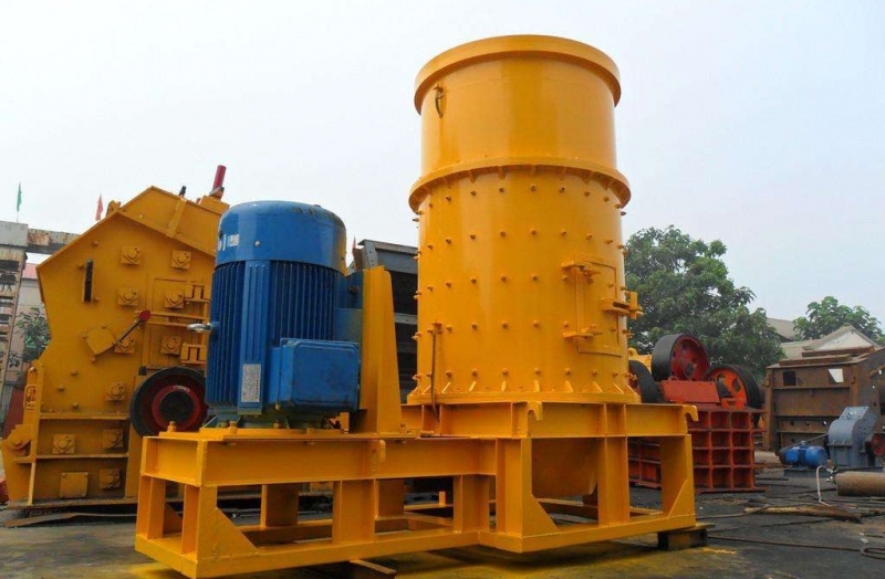 供應(yīng)河南少重立式復(fù)合破碎機(jī)