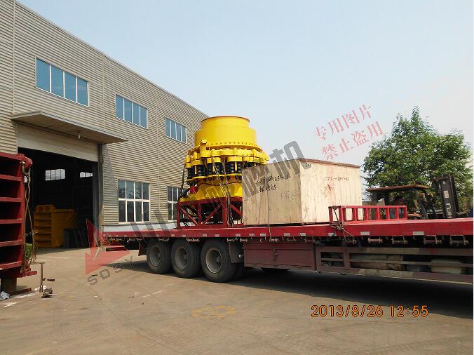 山東圓錐破碎石機設備廠家產(chǎn)品圖片