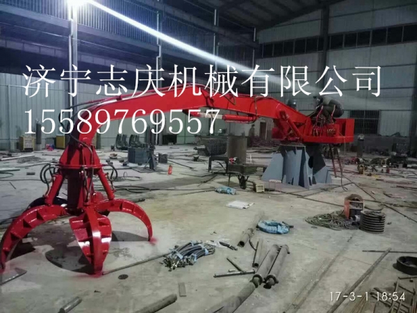 高配置得抓鋼機(jī)  濟(jì)寧志慶機(jī)械產(chǎn)品圖片