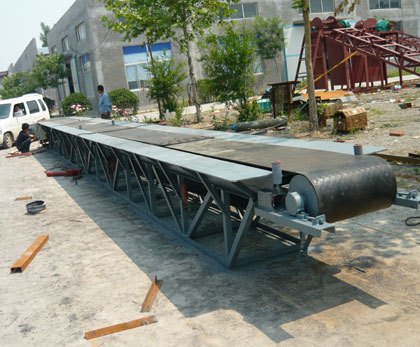 皮帶輸送機(jī)_壓球機(jī)生產(chǎn)線配套設(shè)備