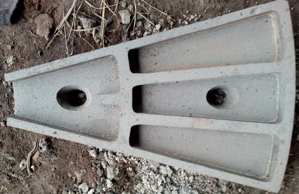 打散機錘頭，打散機襯板，筒體襯板，高鉻合金，耐熱鋼