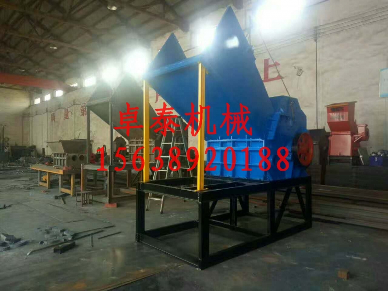 800型廢鋼破碎機(jī)工作效率高，節(jié)能環(huán)