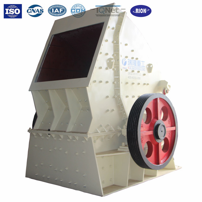 山東瑞隆強(qiáng)擊式破碎機(jī)粉碎機(jī)碎石機(jī)廠(chǎng)