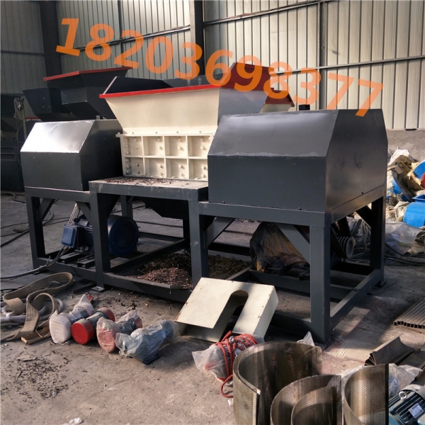 金屬撕碎機產品圖片