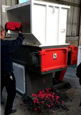 PE造粒機(jī)頭塊料撕碎機(jī)