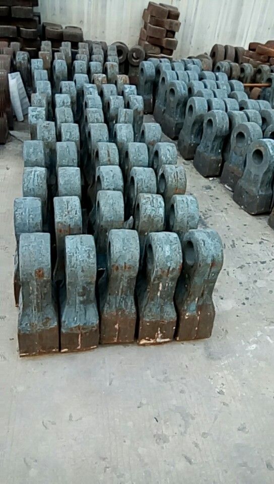 礦山高鉻雙合金錘頭產(chǎn)品圖片