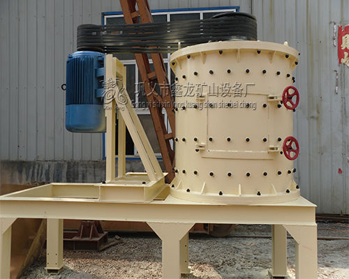 鑫龍破碎機(jī)立式復(fù)合破碎制砂機(jī)價(jià)格哪里產(chǎn)品圖片