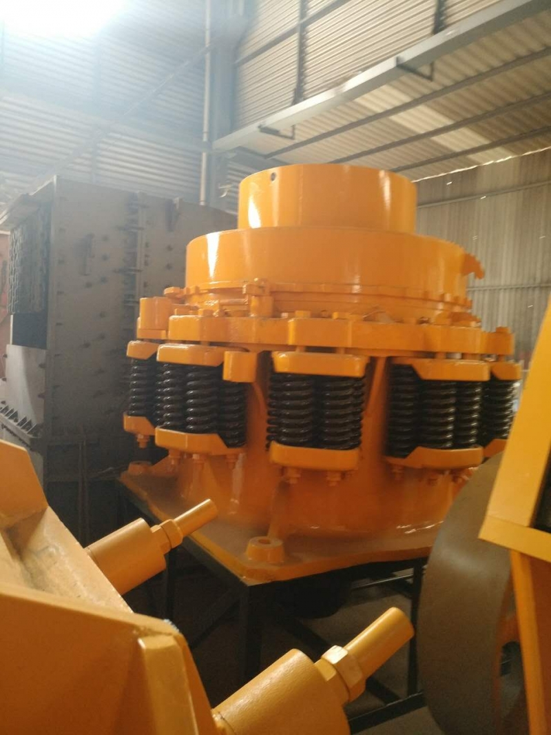 圓錐破碎機(jī)-單杠液壓圓錐機(jī)-圓錐機(jī)