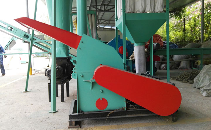 南昌現(xiàn)貨出售秸稈粉碎機(jī)園林樹枝破碎機(jī)產(chǎn)品圖片