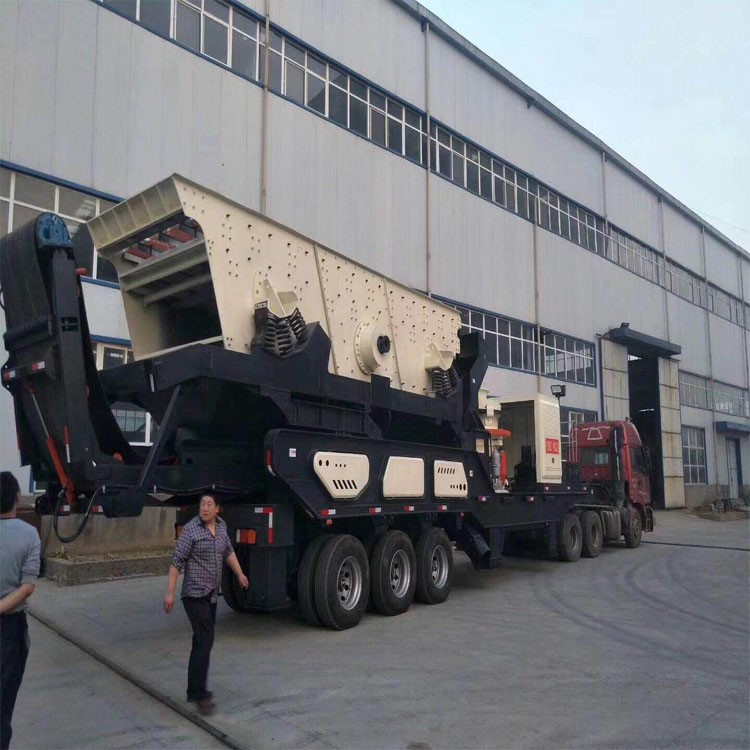   天津建筑垃圾處理設(shè)備廠家 輪胎式移動粉碎機價格產(chǎn)品圖片