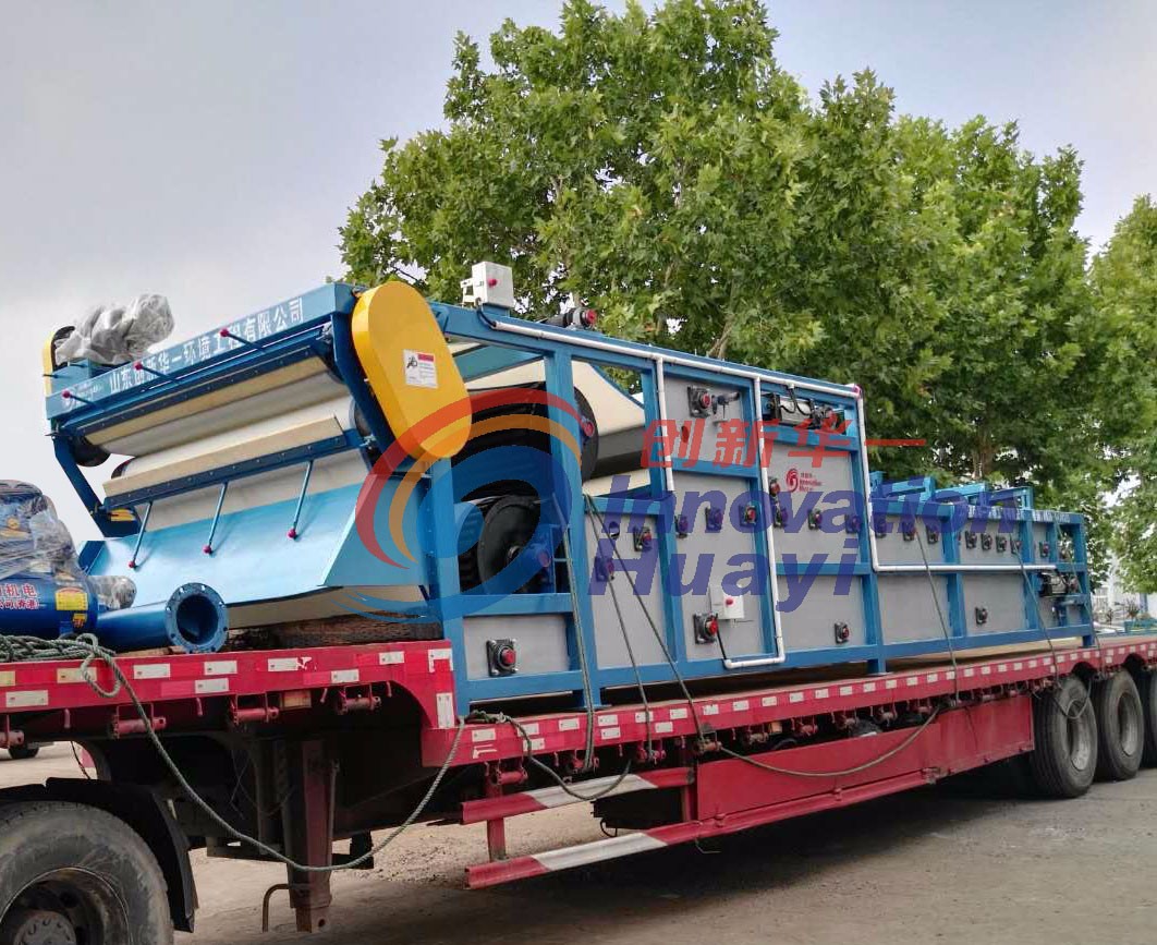 CXYL型雙網(wǎng)帶式壓濾機(jī)