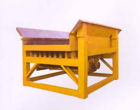 山東臨沂金寶山機(jī)械直線喂料機(jī)