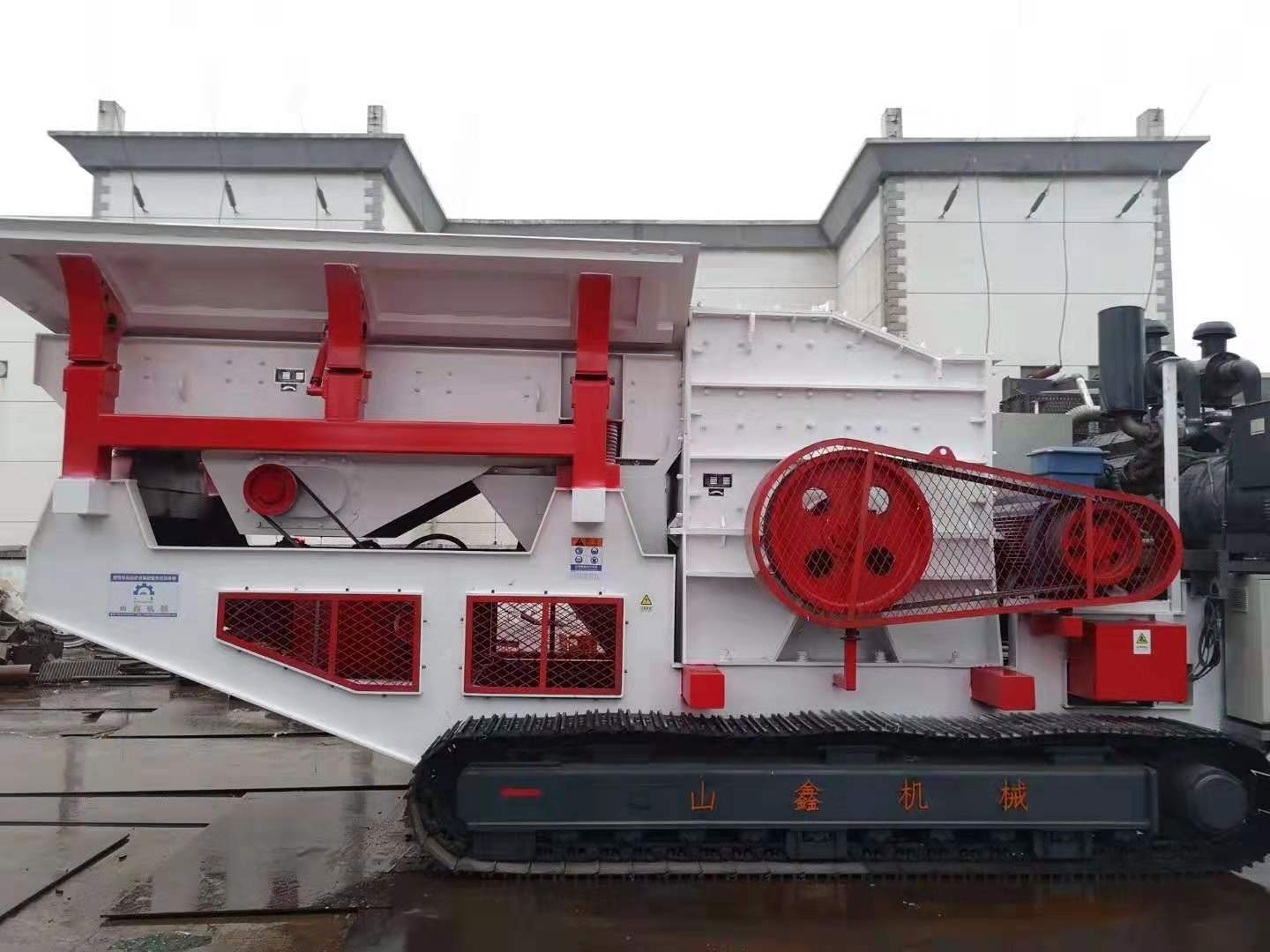  100t制砂移動破碎站