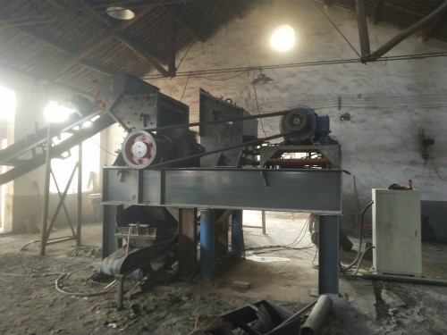 河南承吉機械液壓開箱制砂機生產(chǎn)砂石顆粒度均勻、顆粒形好、抗壓強度